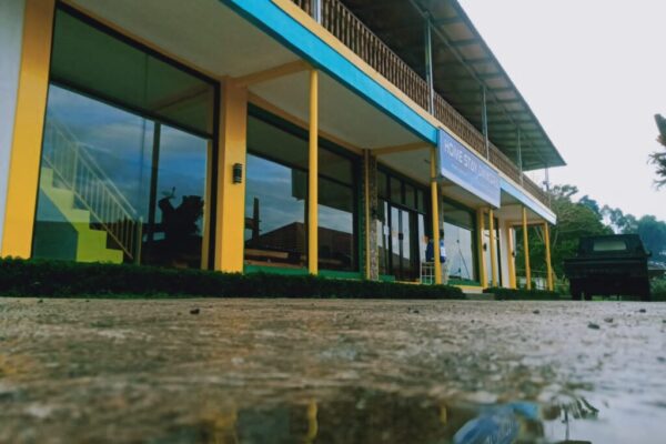 HOME STAY (1)